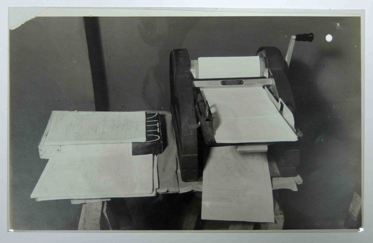 Ditto spirit duplicator Ditto printer